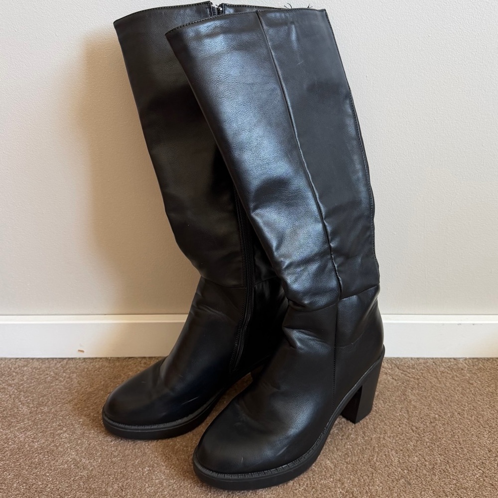 Ardene Black Knee-High Block Heel Boots
